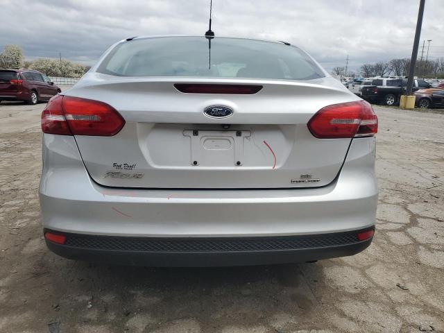  FORD FOCUS 2015 Srebrny