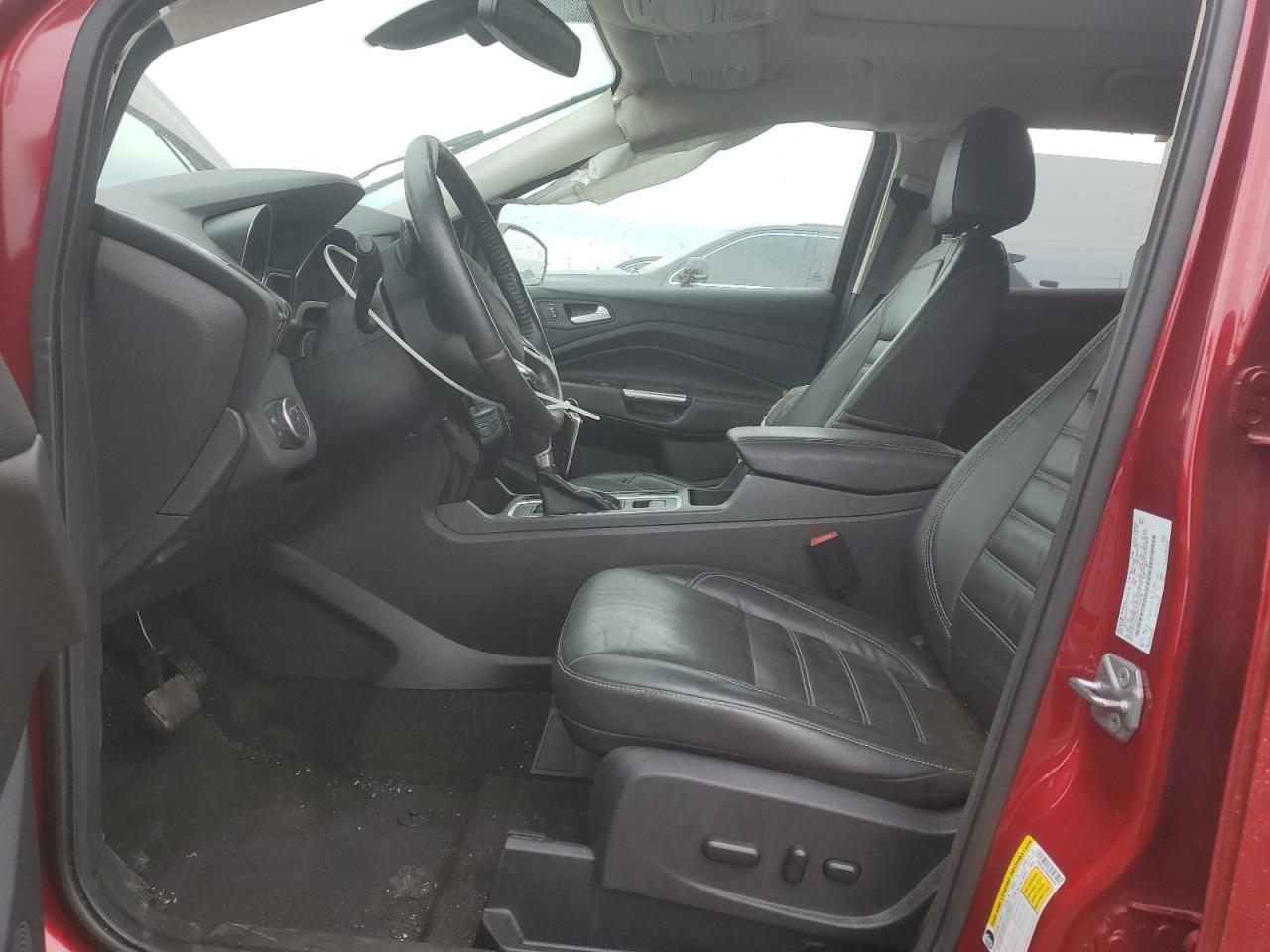 1FMCU9J93HUD96038 FORD ESCAPE 2017