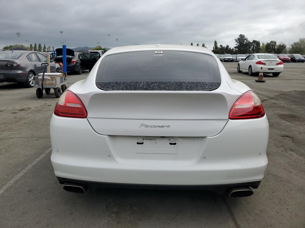 2012 Porsche Panamera 2 VIN: WP0AA2A73CL071270 Lot: 52025565