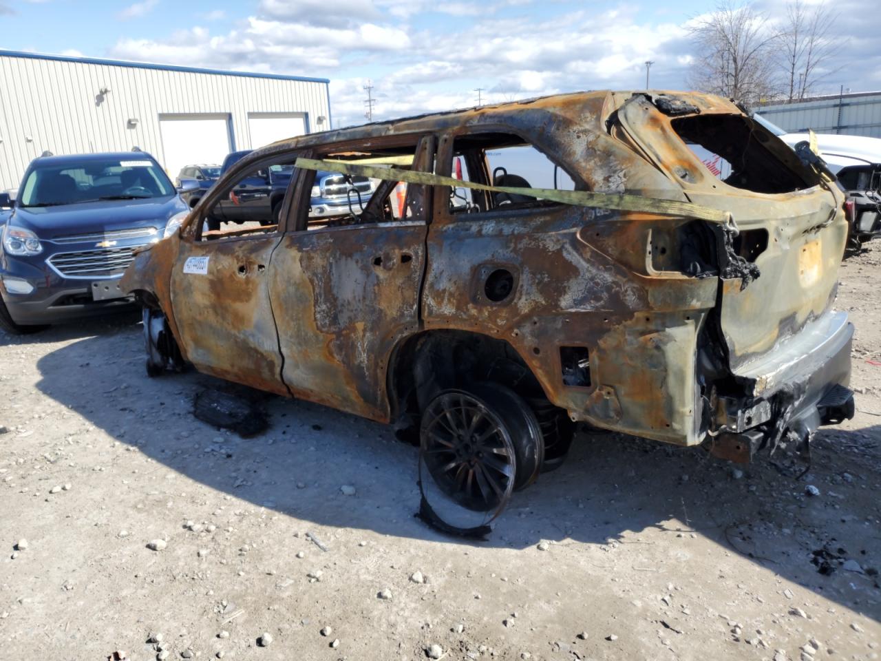 5TDJZRFH1KS579849 TOYOTA HIGHLANDER 2019