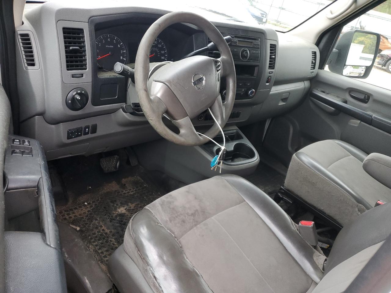 1N6BF0LY4HN809652 NISSAN NV 2017