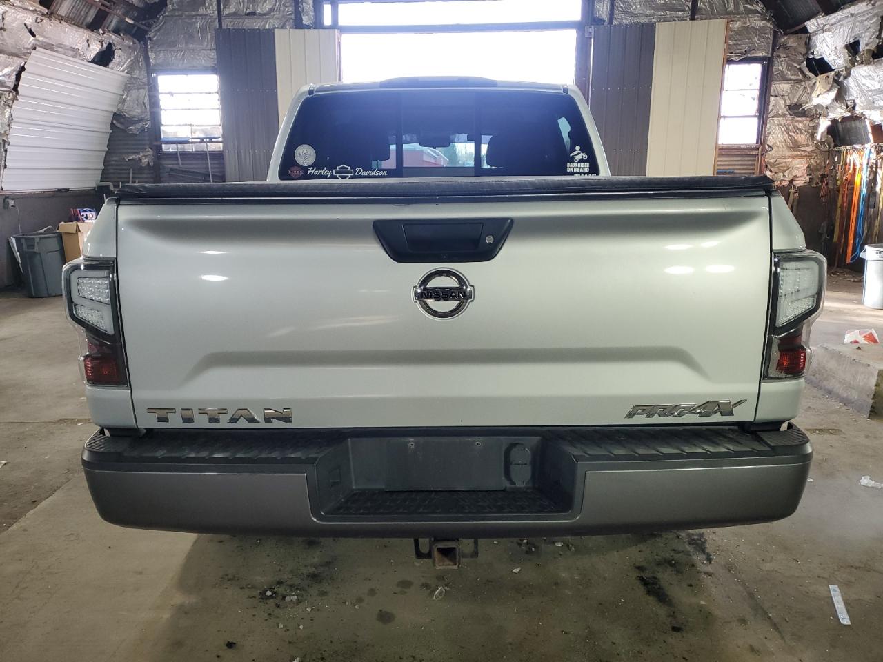 1N6AA1E50HN567963 NISSAN TITAN 2017