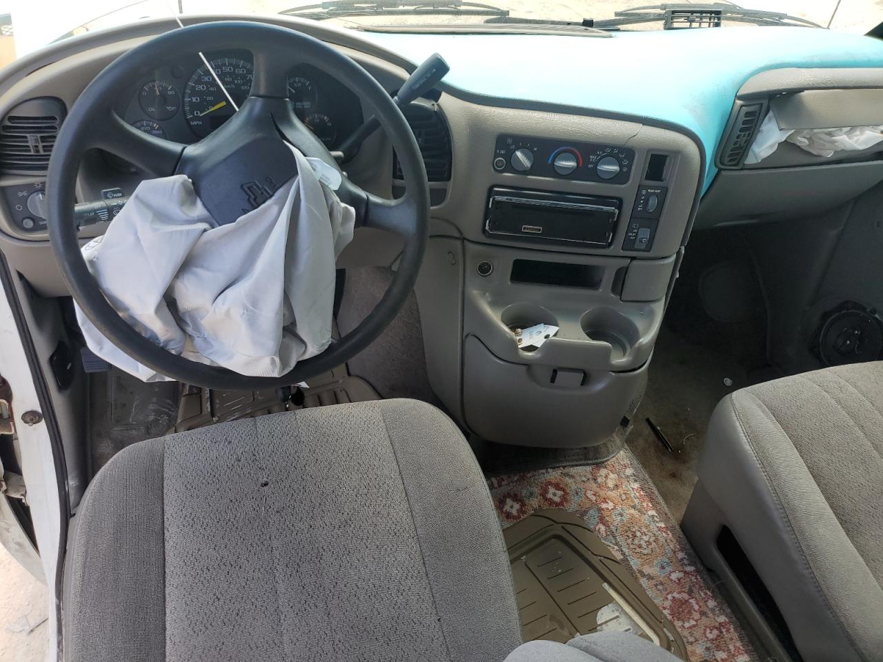 2000 Chevrolet Astro VIN: 1GNDM19W1YB130461 Lot: 54659485