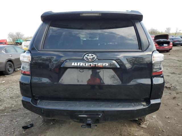 2023 TOYOTA 4RUNNER SE