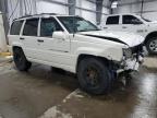 1998 Jeep Grand Cherokee Limited 5.9L for Sale in Ham Lake, MN - Front End