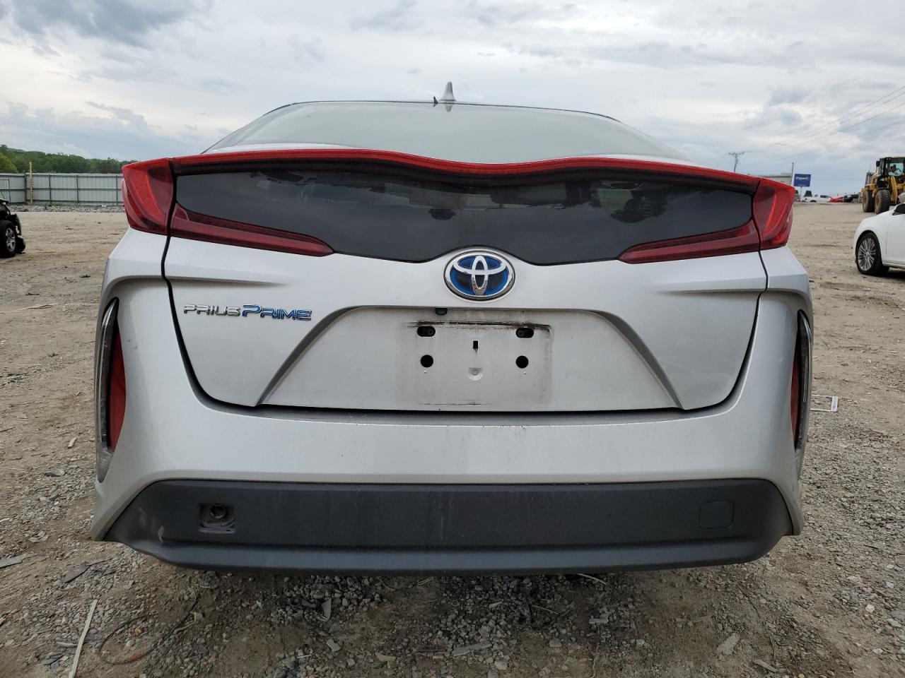 2017 Toyota Prius Prime VIN: JTDKARFP2H3067322 Lot: 54196275