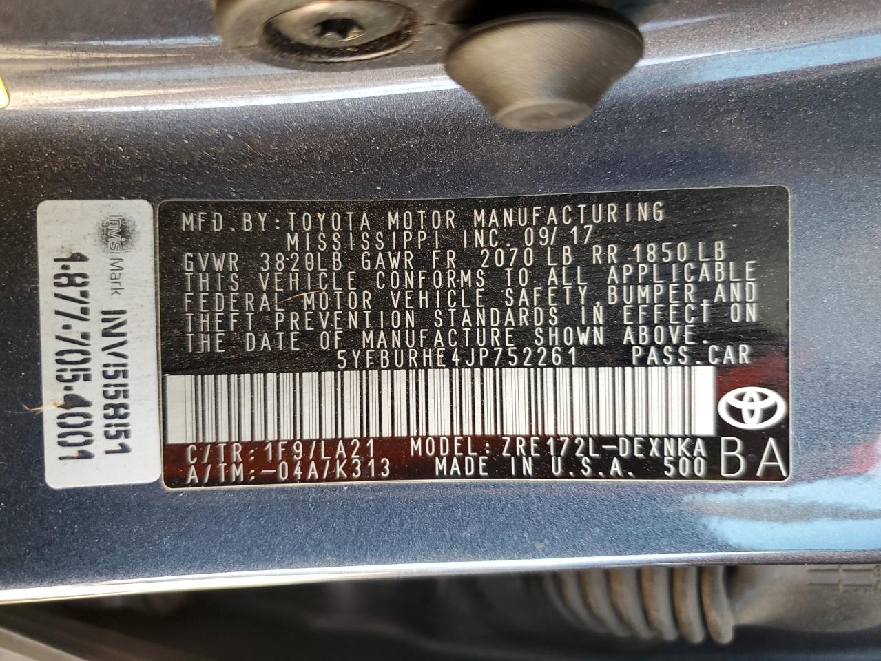 2018 Toyota Corolla L VIN: 5YFBURHE4JP752261 Lot: 55158785