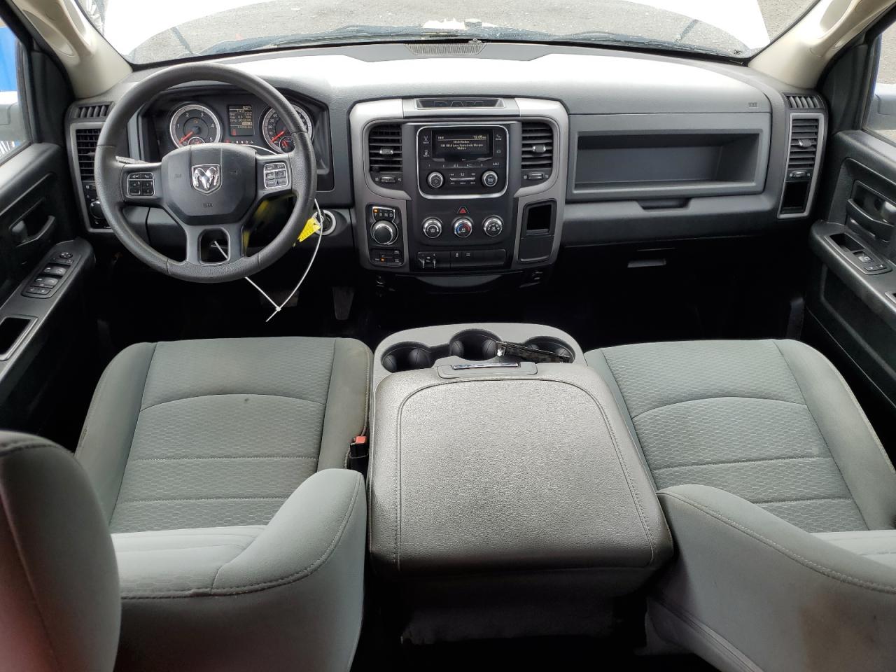 2017 Ram Trucks 1500 St VIN: 0LDL0T82390844 Lot: 89101695