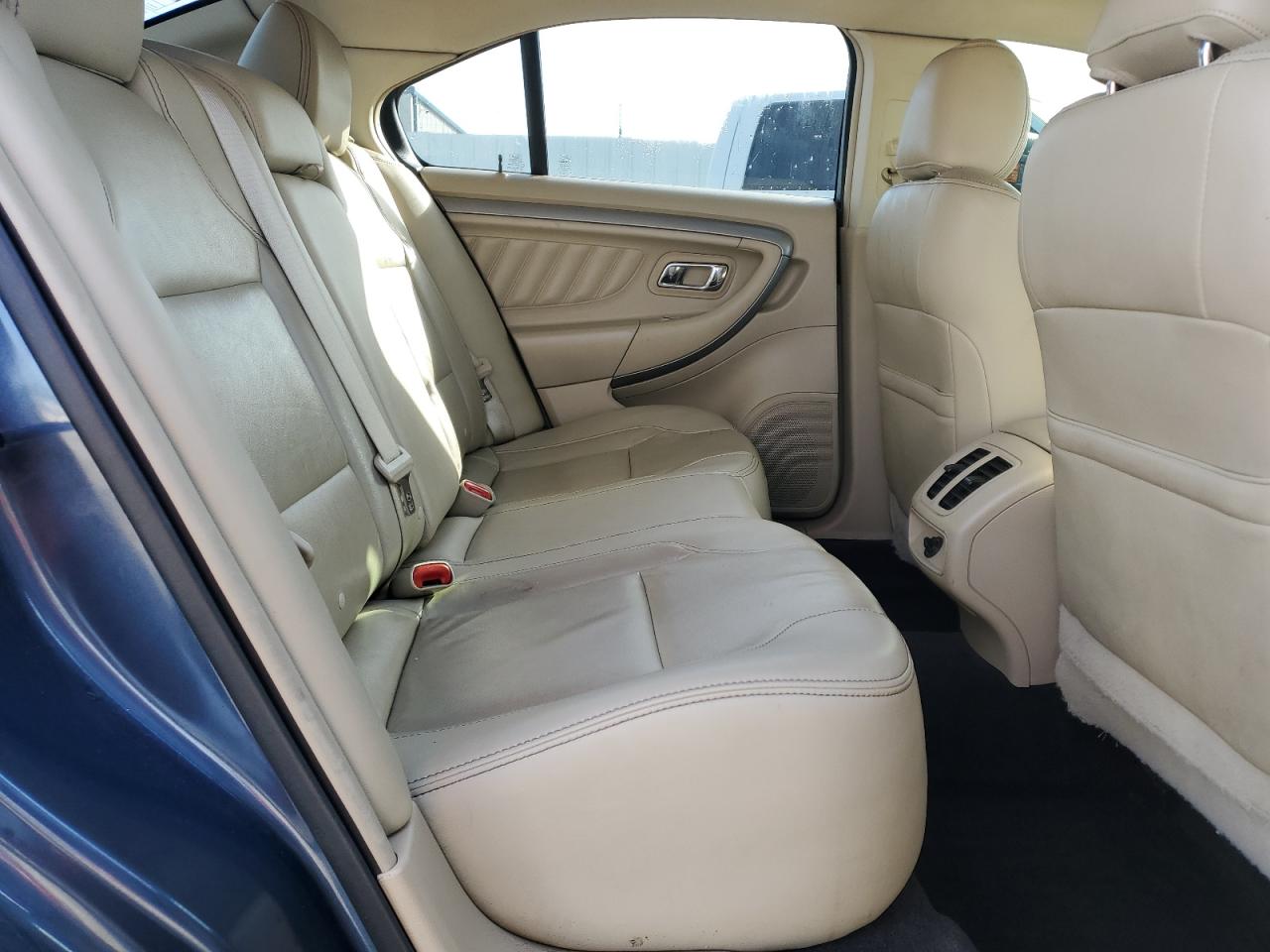 1FAHP2H85JG104146 FORD TAURUS 2018