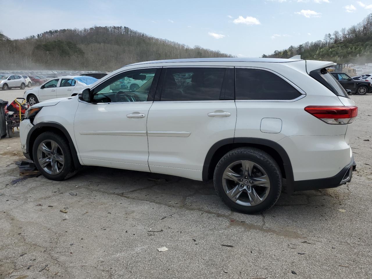 5TDDZRFH1HS393900 TOYOTA HIGHLANDER 2017