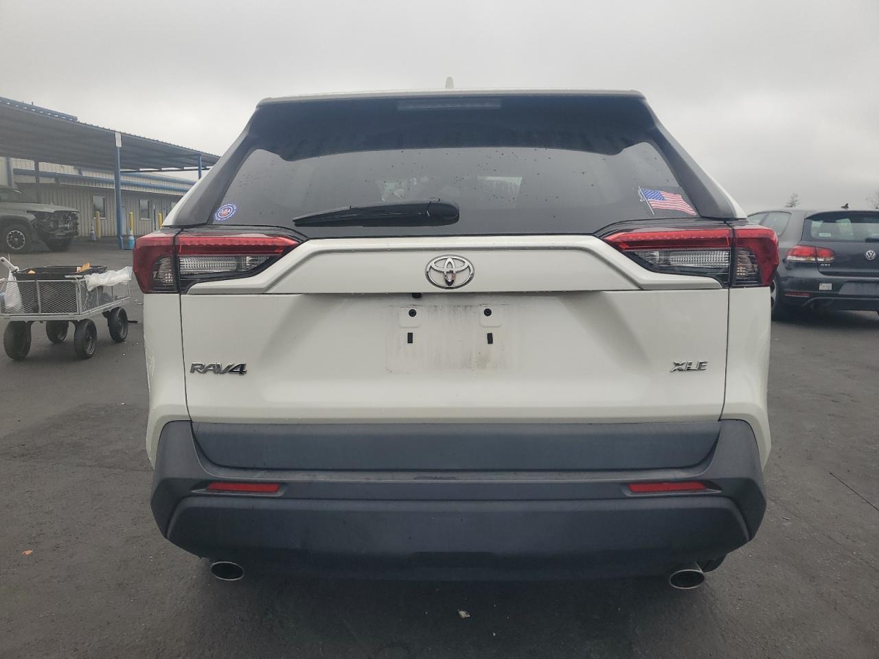 2T3C1RFV0MW127334 TOYOTA RAV4 2021
