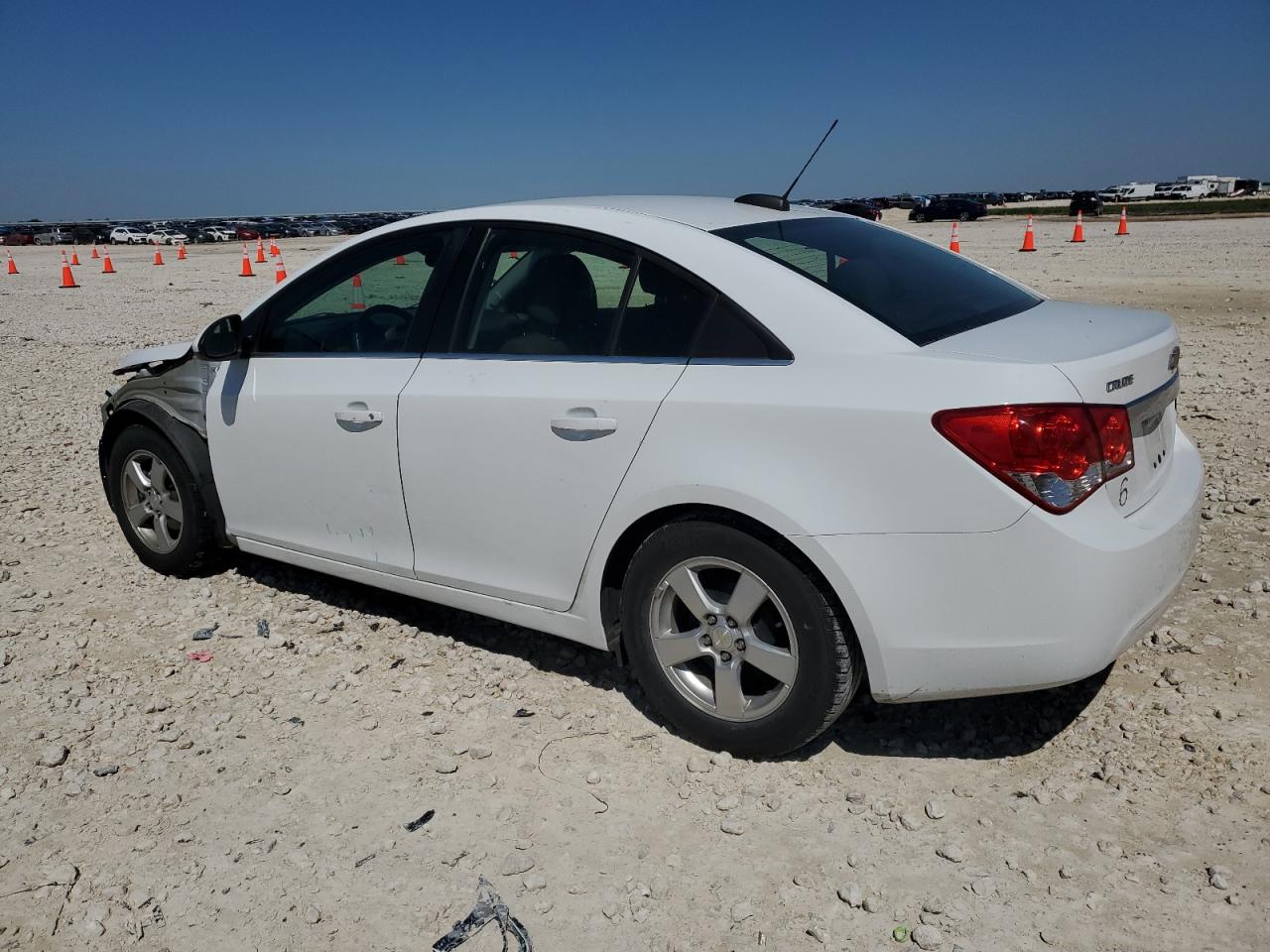 1G1PE5SB3G7180581 CHEVROLET CRUZE 2016