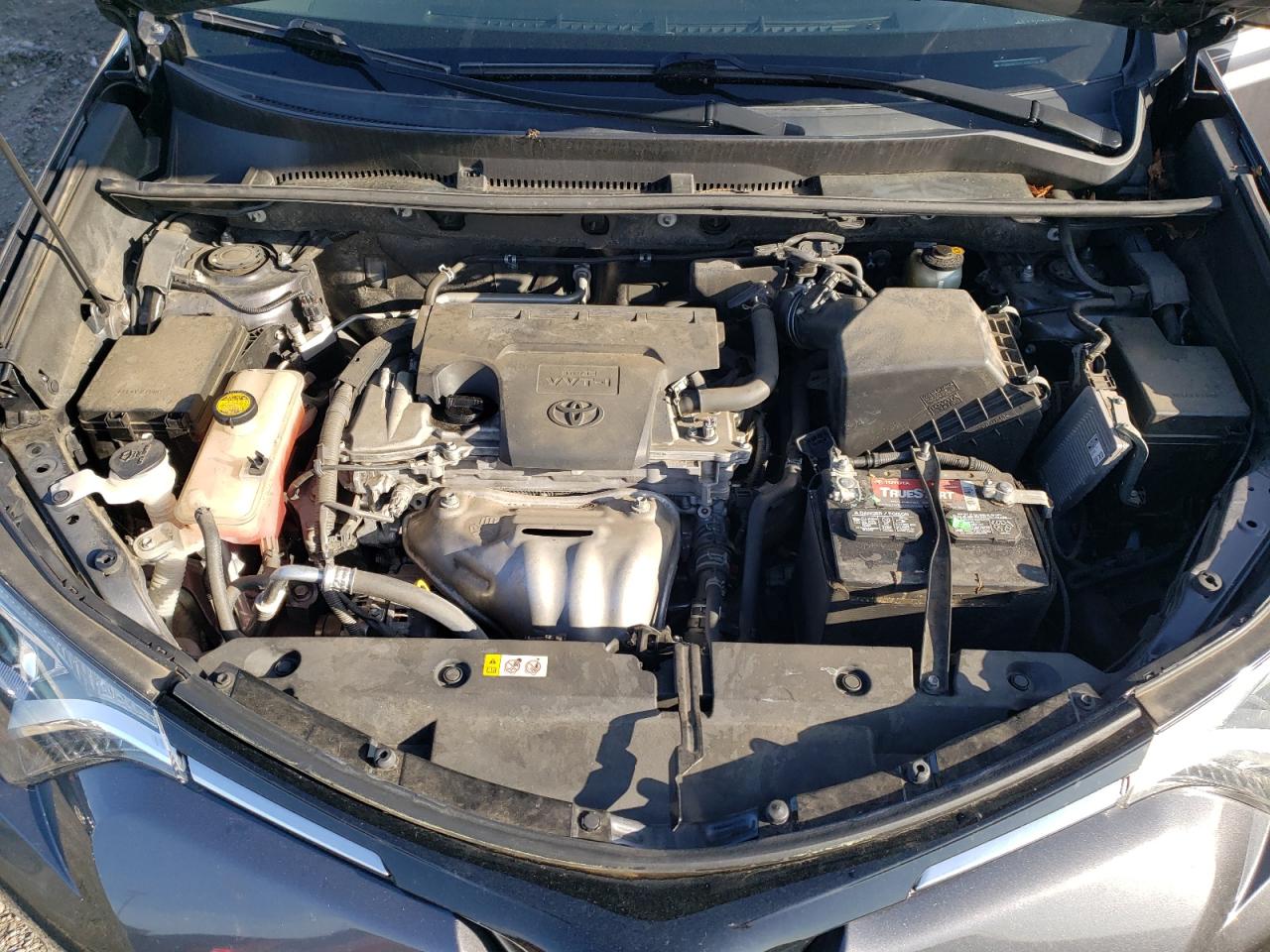 JTMRFREV1GJ076149 TOYOTA RAV4 2016