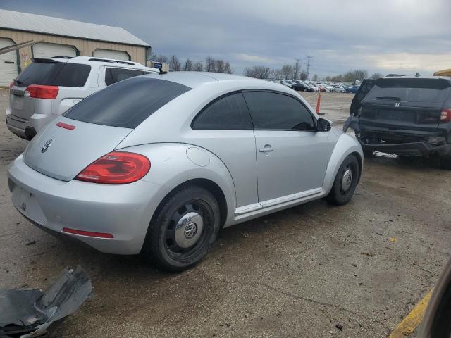  VOLKSWAGEN BEETLE 2012 Серебристый