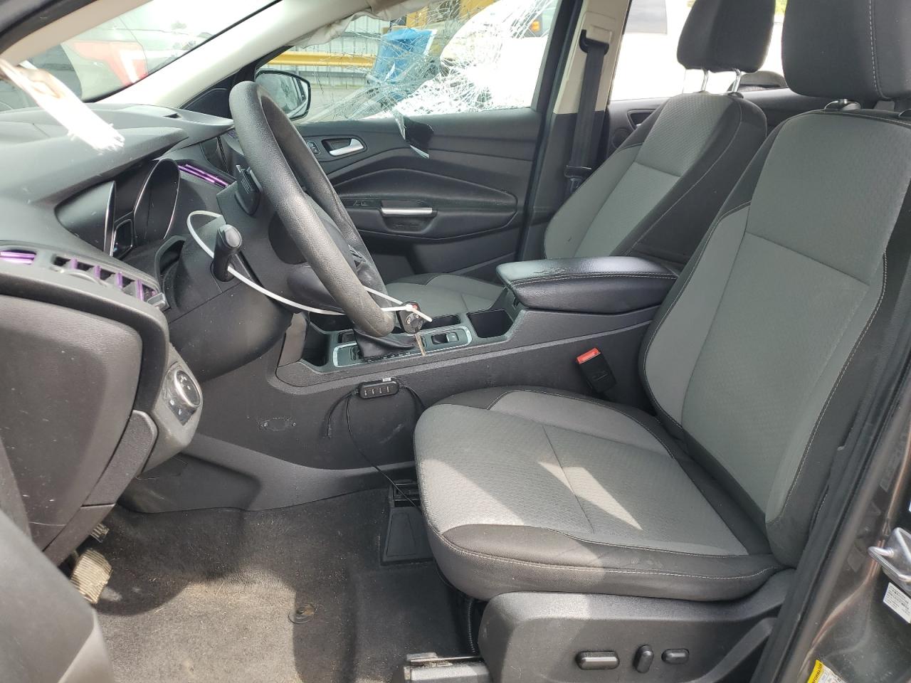 1FMCU0GD1HUC04526 FORD ESCAPE 2017