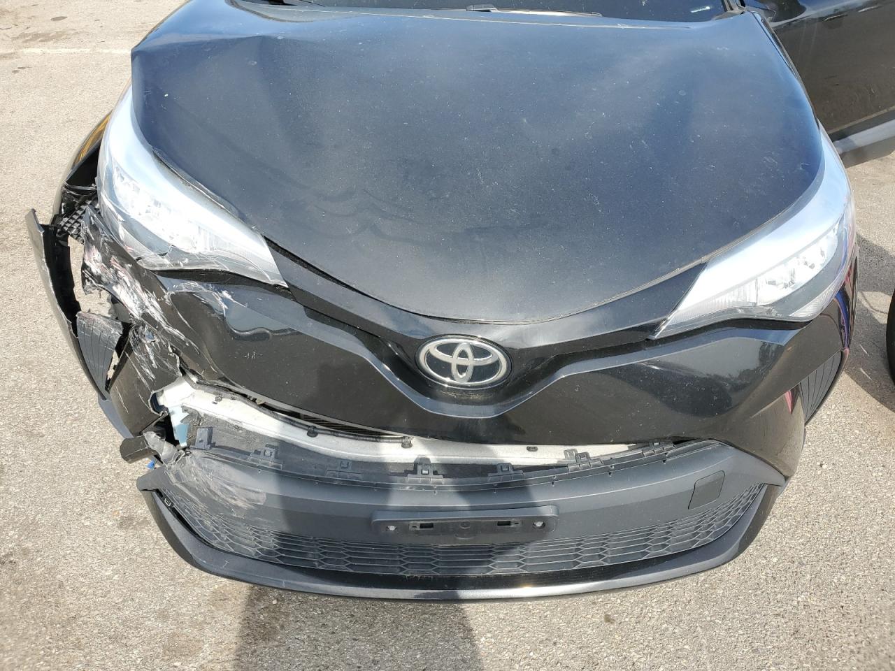 NMTKHMBX5MR123586 TOYOTA C-HR 2021
