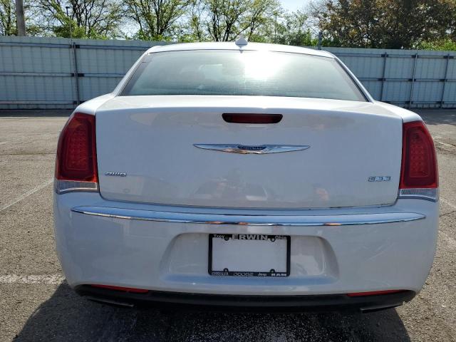  CHRYSLER 300 2018 White