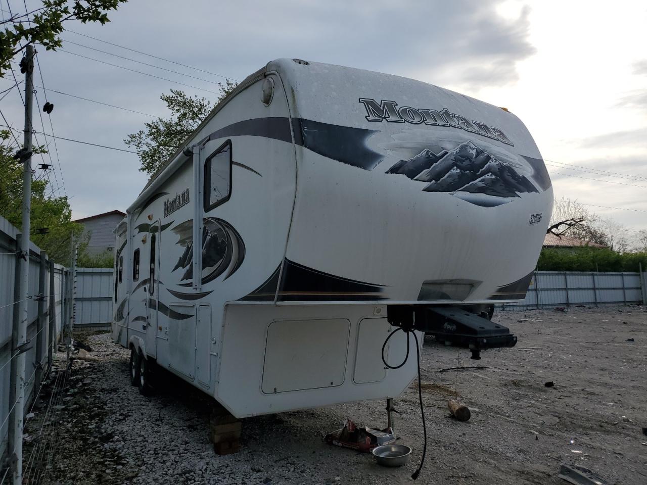 2010 Montana Trvl Trl for Sale in Lexington, KY - Hail