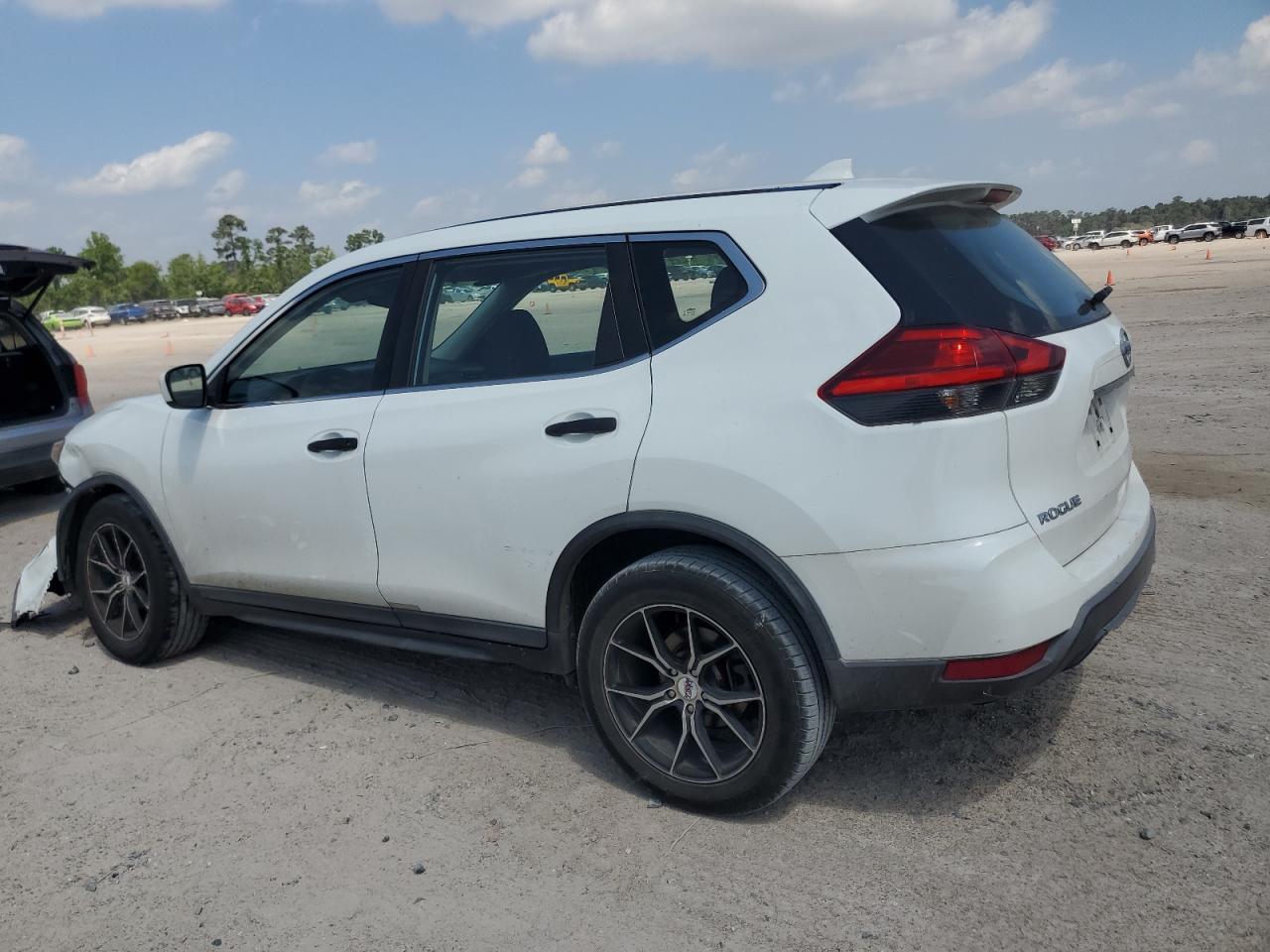 KNMAT2MV7HP548402 NISSAN ROGUE 2017