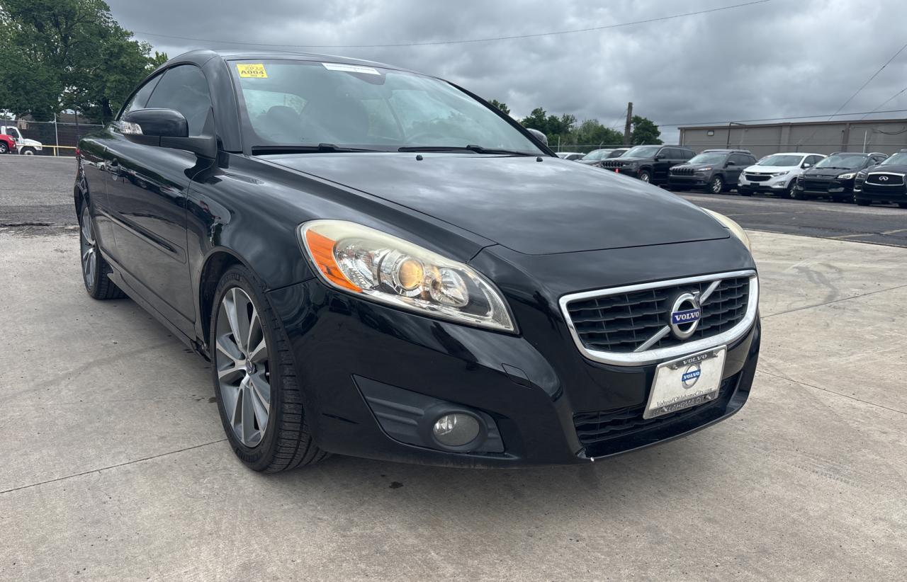 2012 Volvo C70 T5 for Sale in Oklahoma City, OK - Minor Dent/Scratches