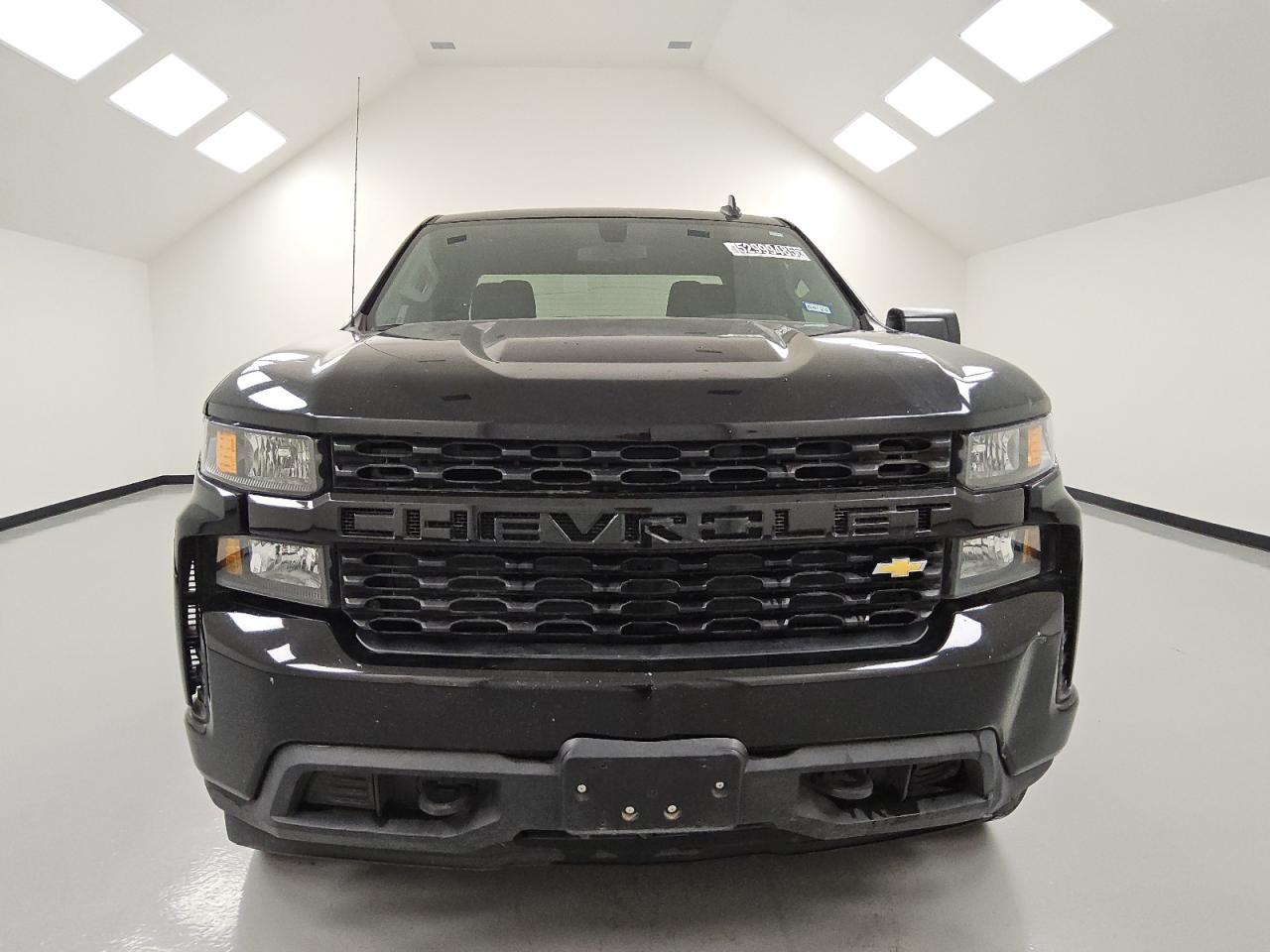 2021 Chevrolet Silverado C1500 Custom for Sale in Houston, TX - Minor Dent/Scratches