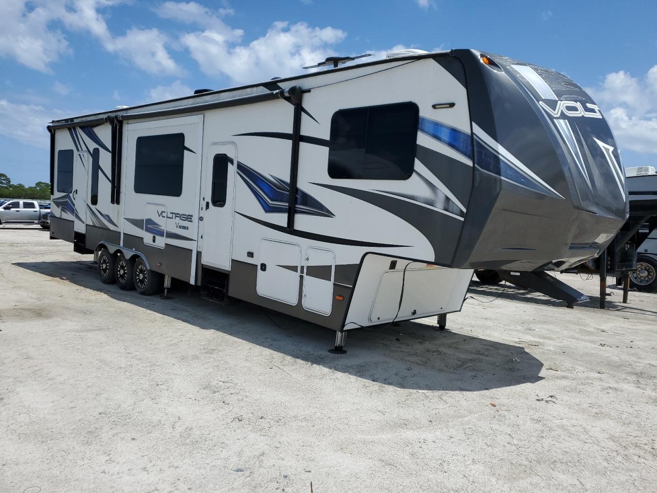 2016 Trlr Trailer for Sale in Fort Pierce, FL - All Over