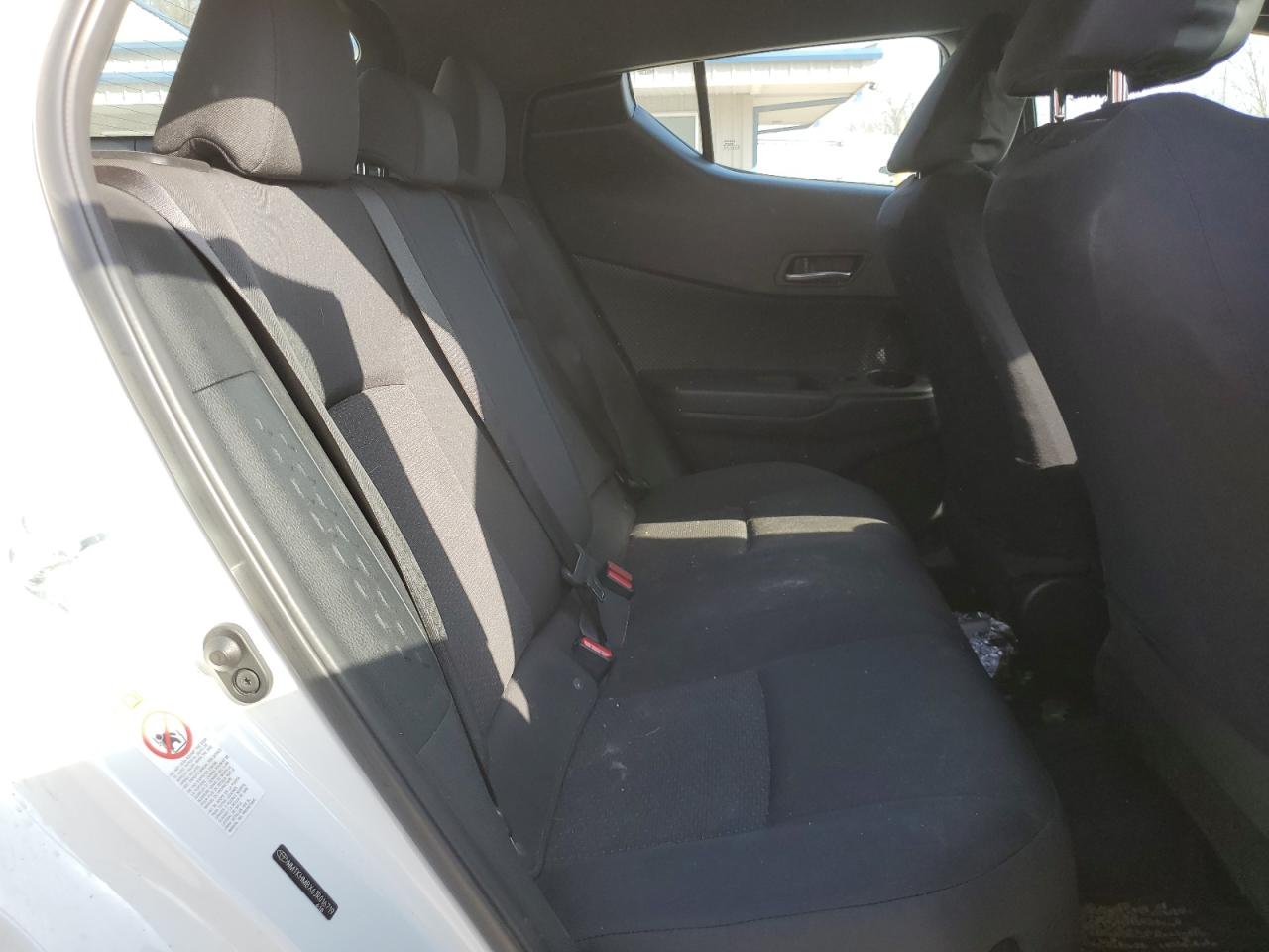 NMTKHMBX6JR016719 TOYOTA C-HR 2018