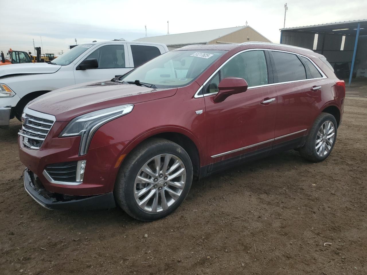 2017 Cadillac Xt5 Platinum for Sale in Brighton, CO - Front End