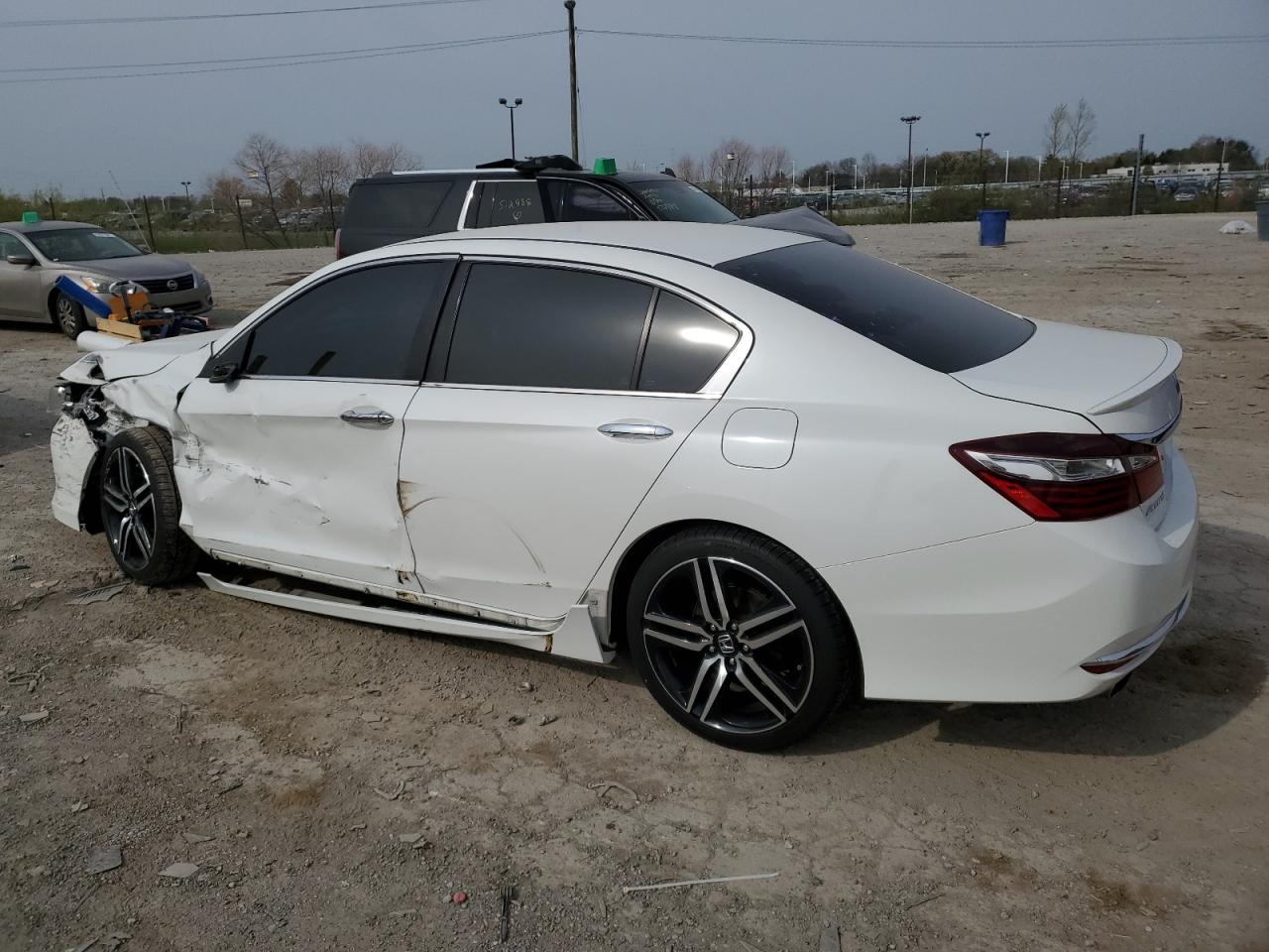 1HGCR2E54HA263053 HONDA ACCORD 2017