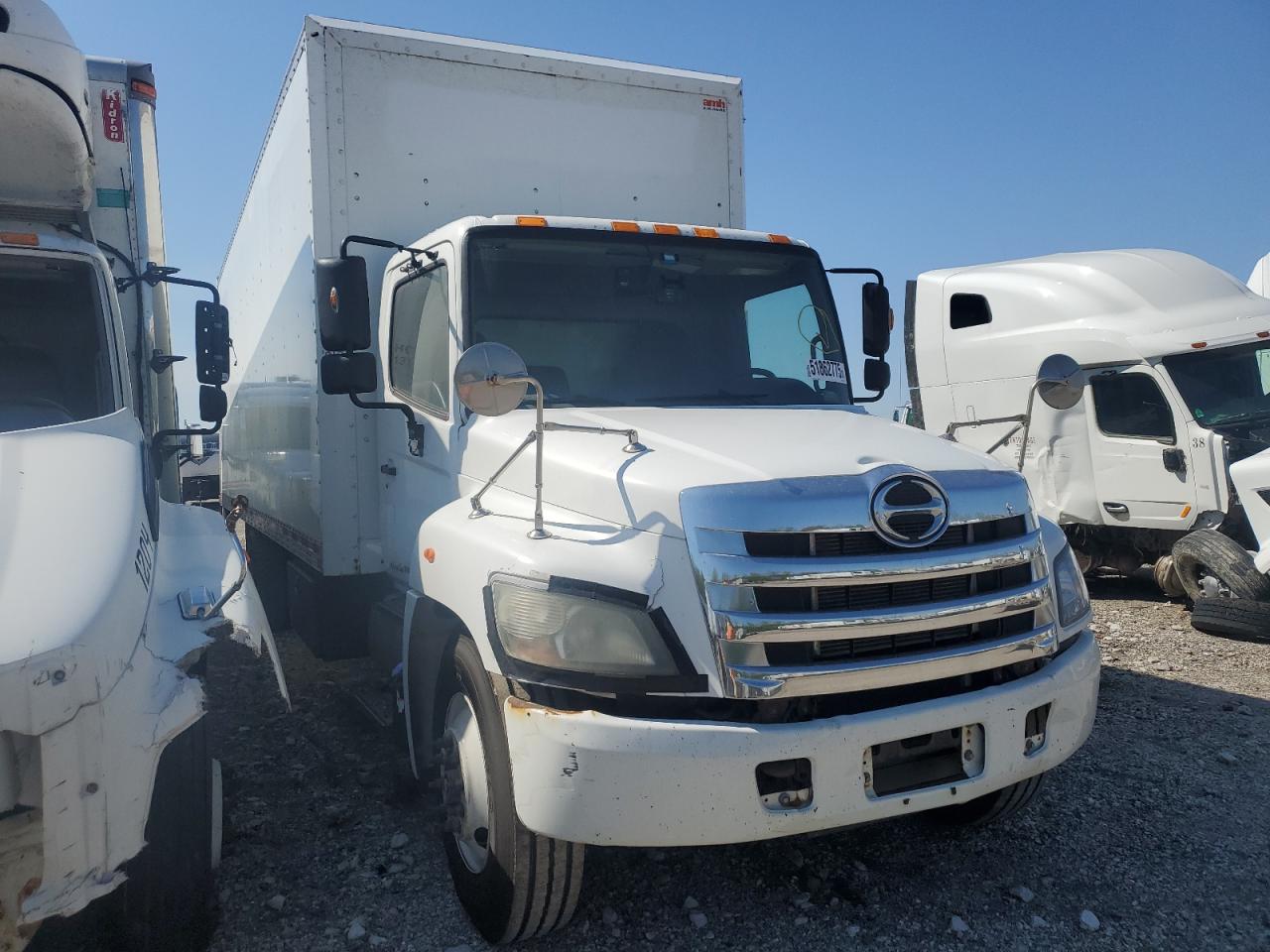 Columbus, OH에서 판매 중인 2016 Hino 338 Delivery Truck - Minor Dent/Scratches