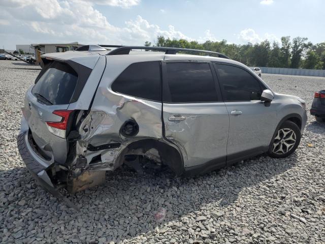  SUBARU FORESTER 2019 Srebrny