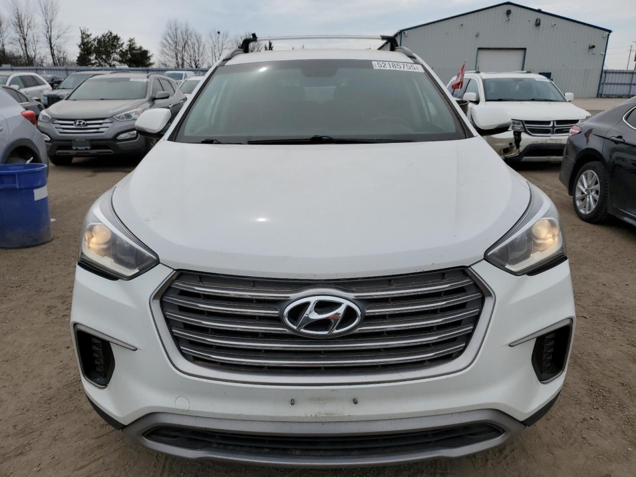 2017 Hyundai Santa Fe Se VIN: KM8SNDHF4HU240453 Lot: 52185755