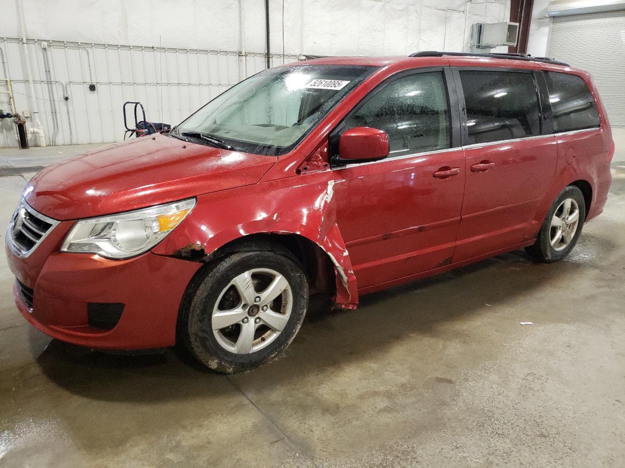 2009 Volkswagen Routan Se na sprzedaż w Avon, MN - Front End