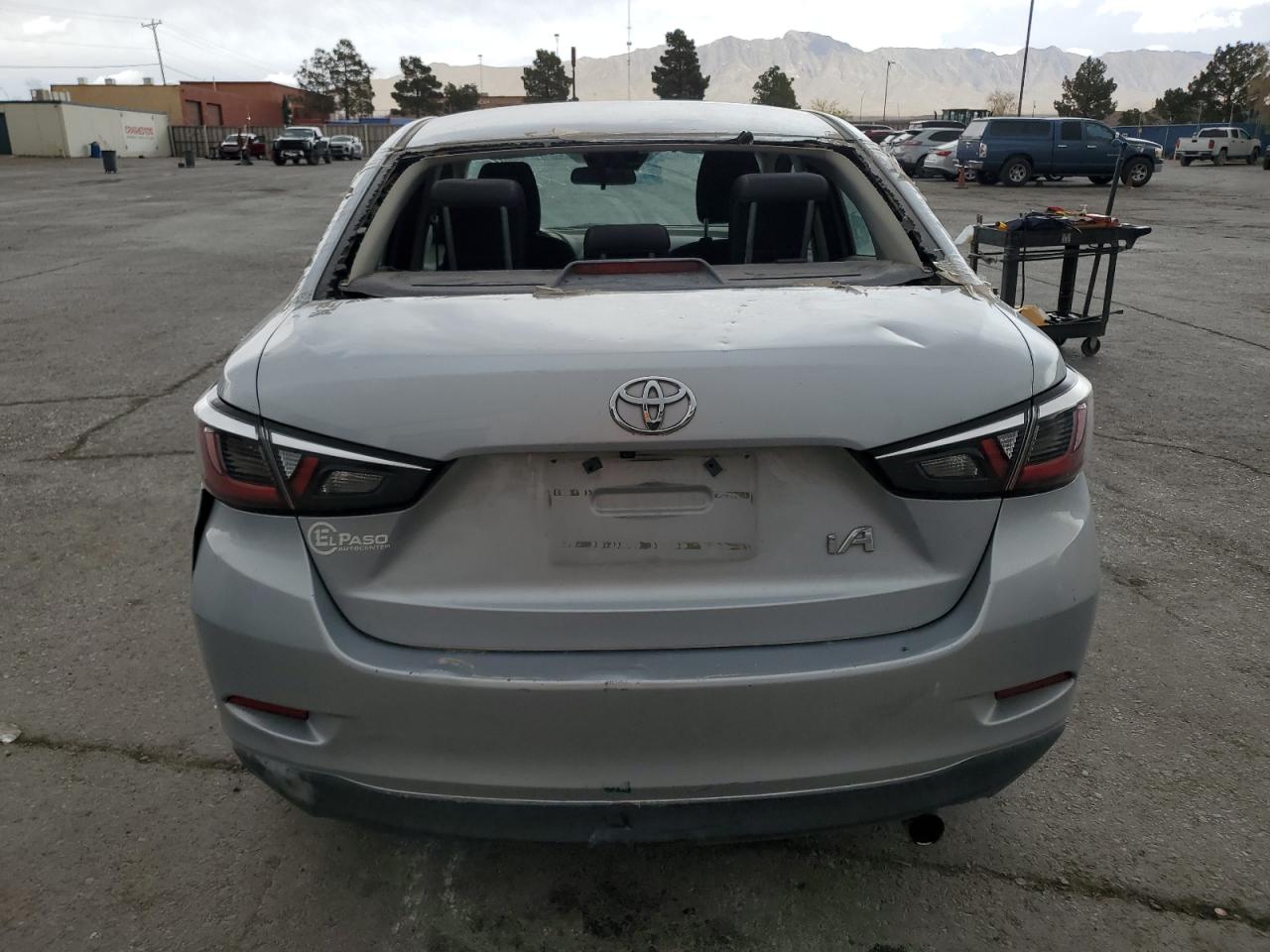 3MYDLBYV1JY327794 TOYOTA YARIS 2018