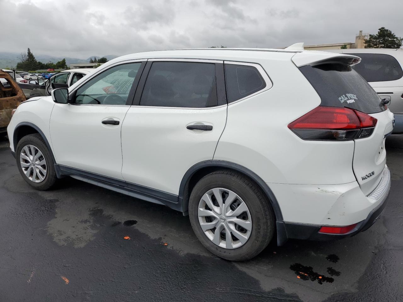KNMAT2MT0JP560928 NISSAN ROGUE 2018