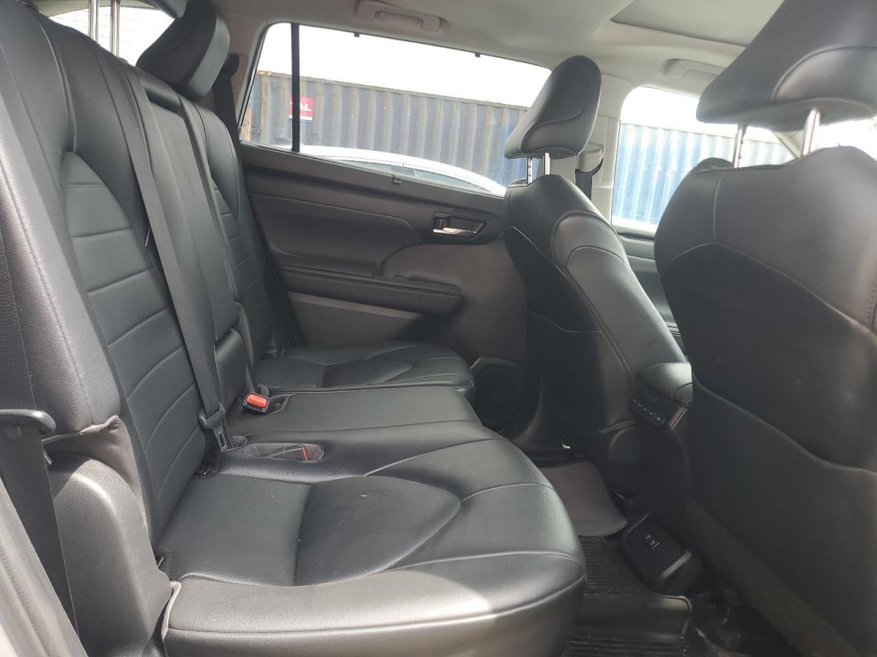 2021 Toyota Highlander Xle VIN: 5TDGZRBH4MS081292 Lot: 53674315