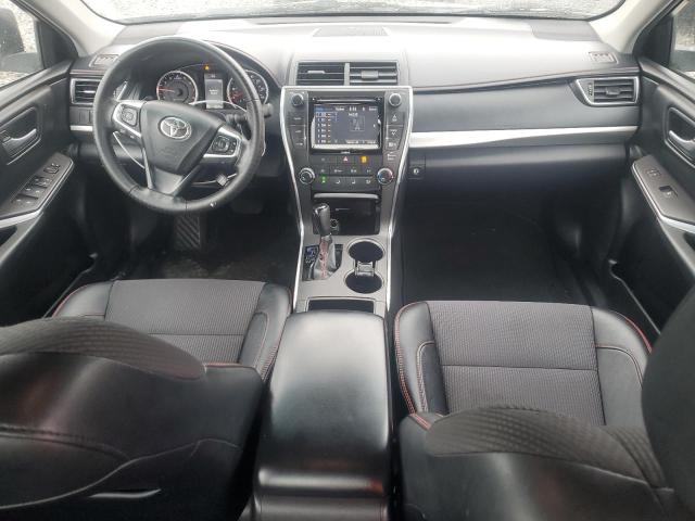  TOYOTA CAMRY 2016 Srebrny