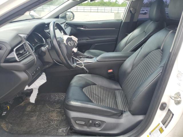  TOYOTA CAMRY 2019 Biały