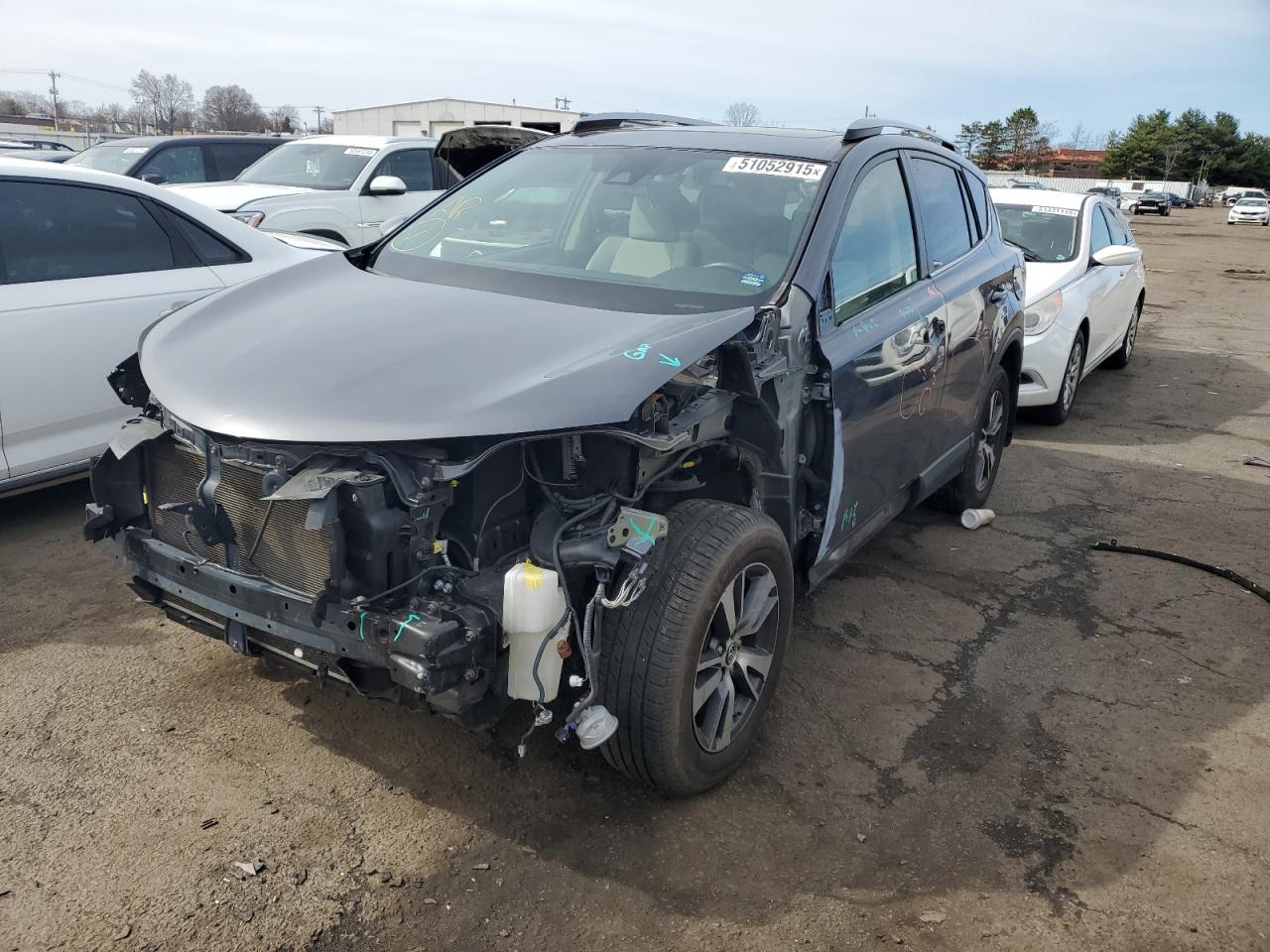JTMRFREV3HD198494 TOYOTA RAV4 2017