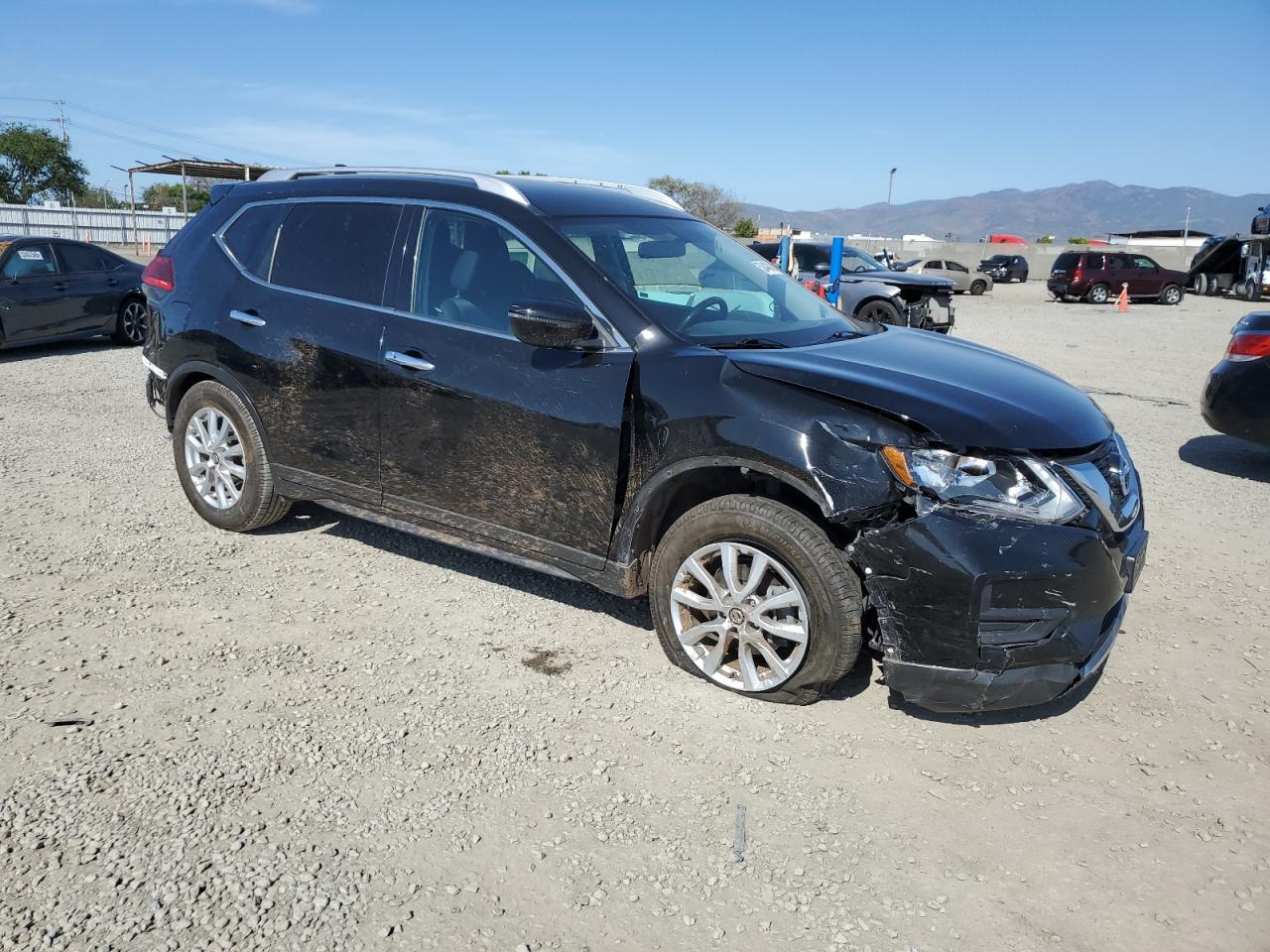 KNMAT2MT5HP512481 NISSAN ROGUE 2017