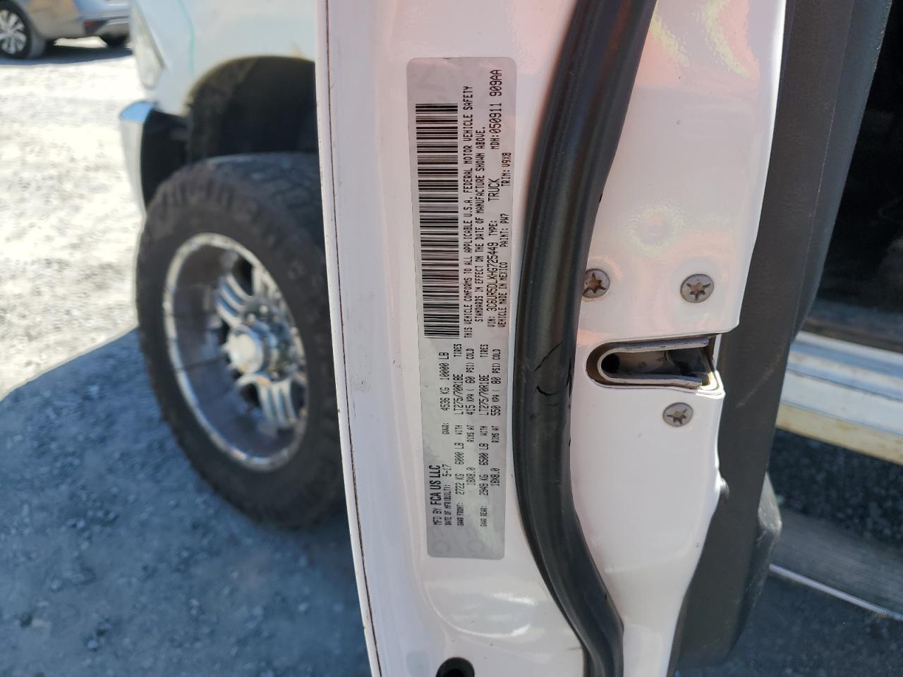 2017 Ram 2500 Slt VIN: 3C6UR5DLXHG725449 Lot: 51876565