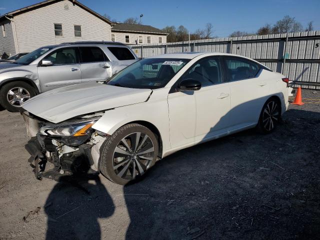  NISSAN ALTIMA 2021 Biały