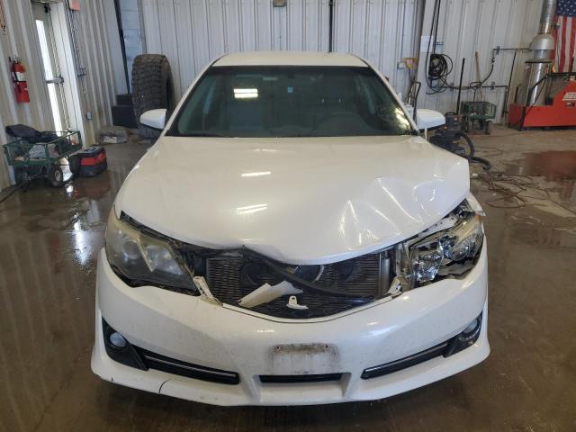  TOYOTA CAMRY 2014 Biały