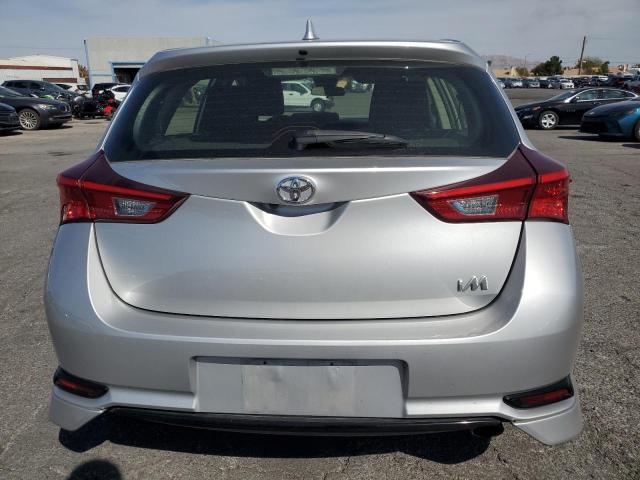  TOYOTA COROLLA 2018 Silver