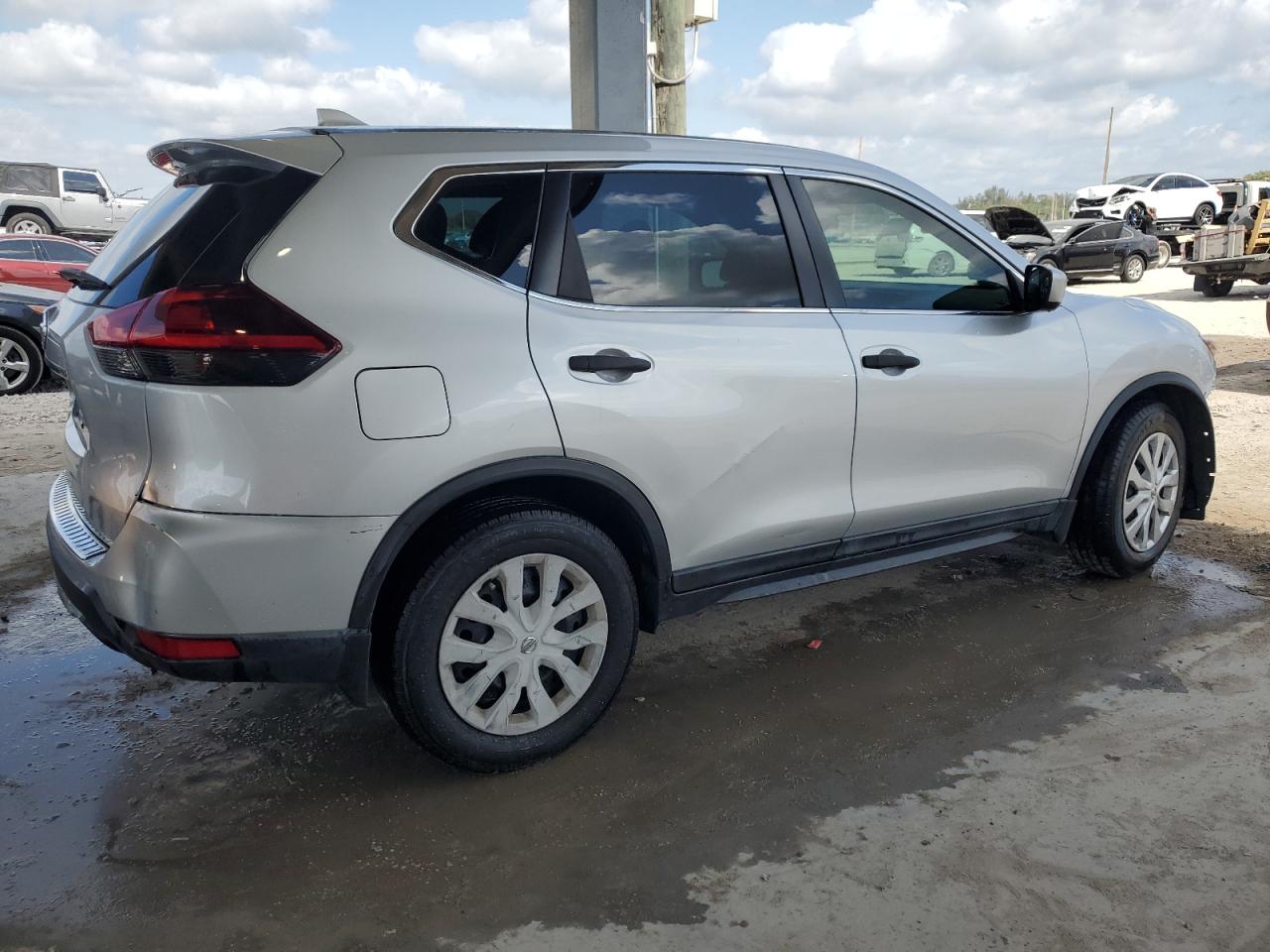 5N1AT2MT0JC770285 NISSAN ROGUE 2018