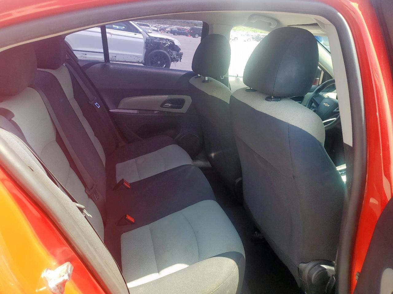 1G1PC5SH5G7113278 CHEVROLET CRUZE 2016