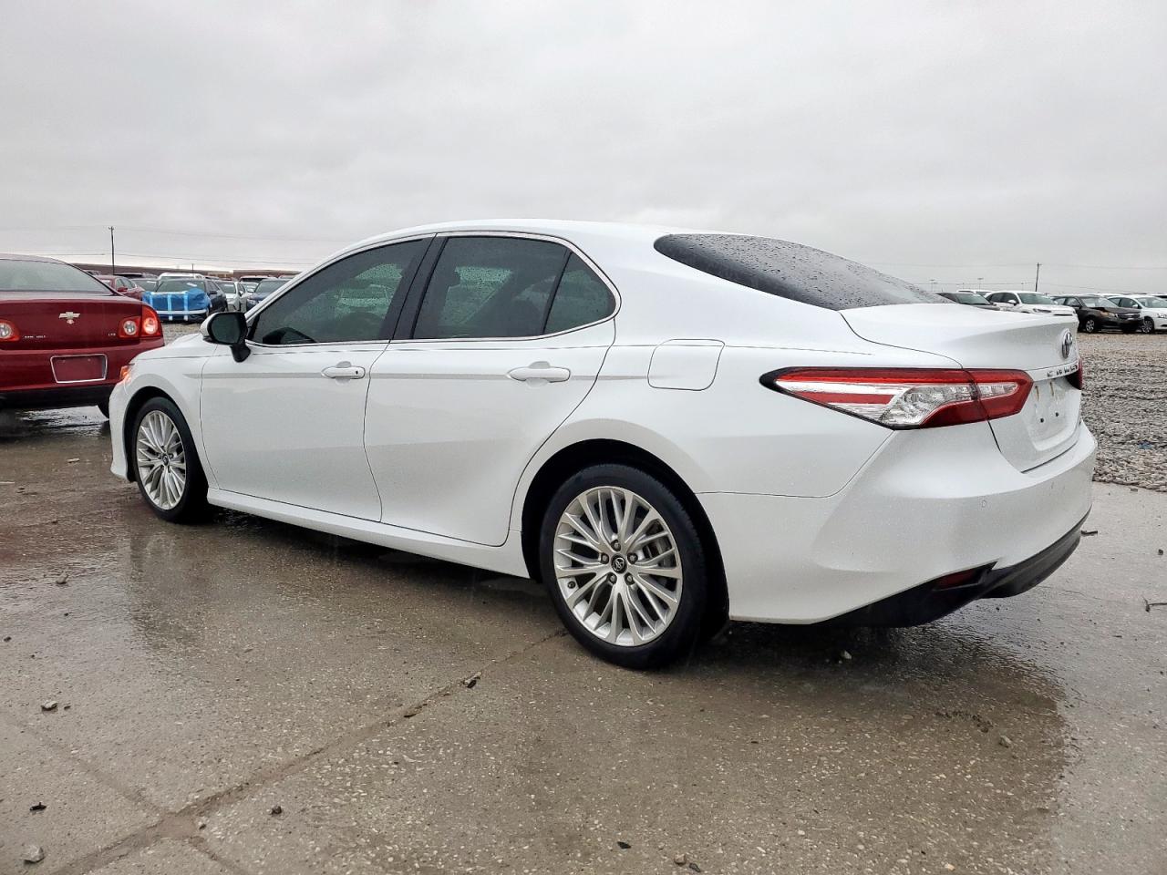 4T1B11HK2JU666249 TOYOTA CAMRY 2018