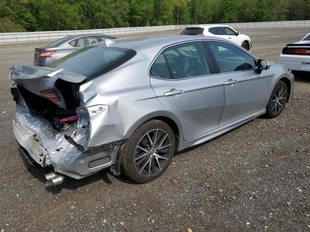  TOYOTA CAMRY 2022 Серебристый