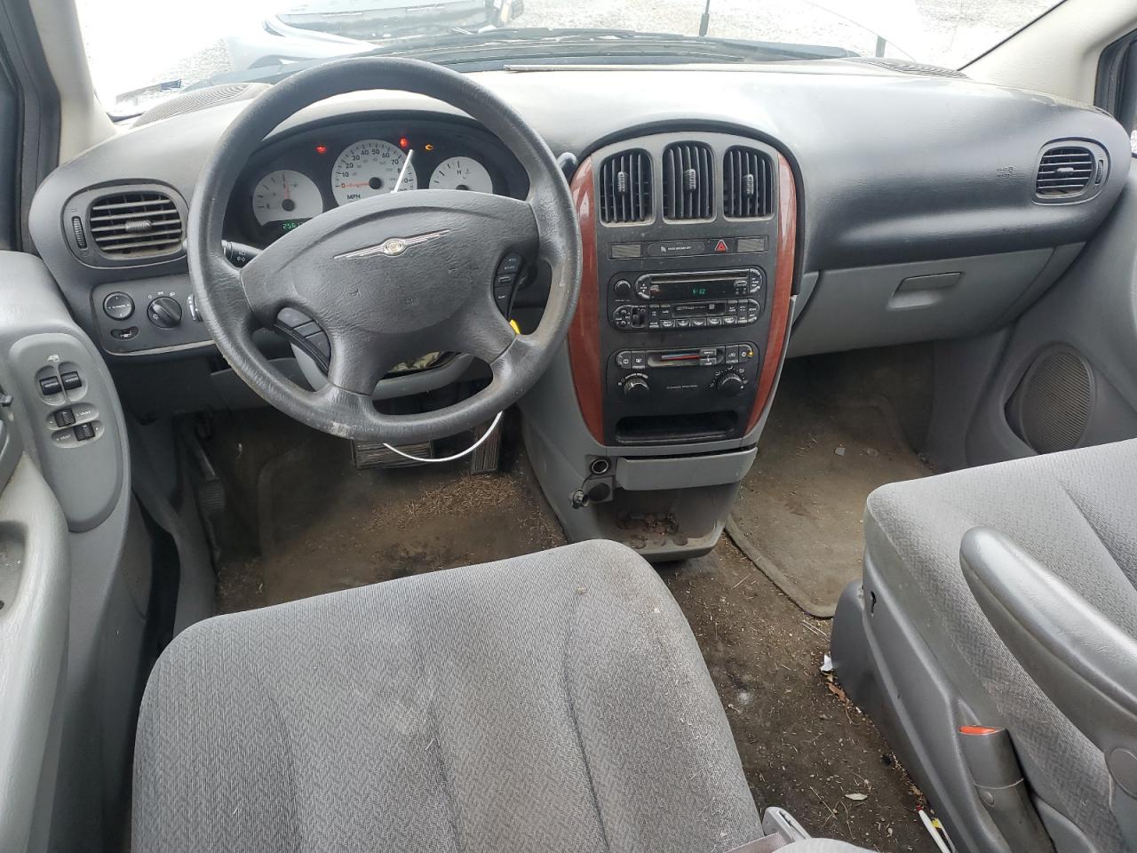 2005 Chrysler Town & Country VIN: 1C4GP45R35B378429 Lot: 53893015