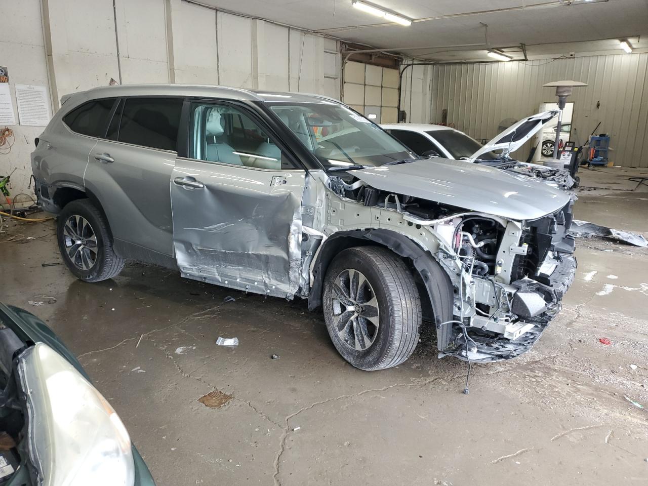 5TDKDRBH2RS547608 TOYOTA HIGHLANDER 2024